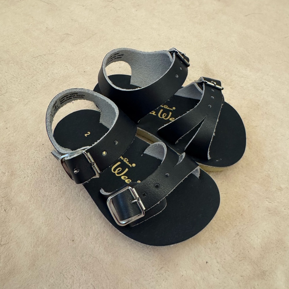 Navy blue sunsan sandals size 2